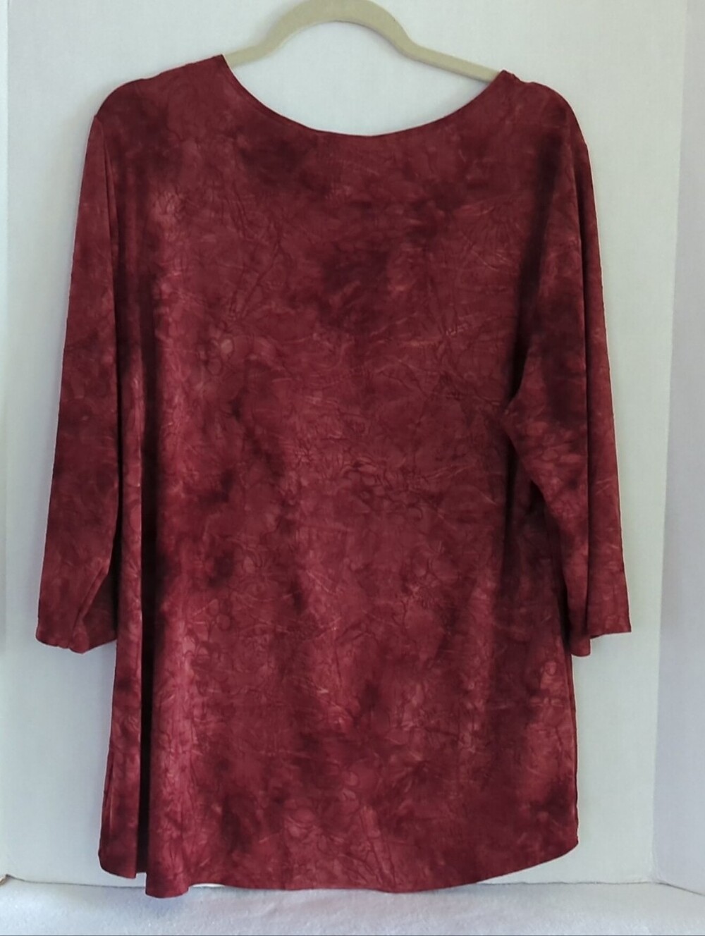 Dress Barn Reddish Orange Stretchy Embellished Floral 3/4 Sleeve Top Size 2X - Picture 2 of 10
